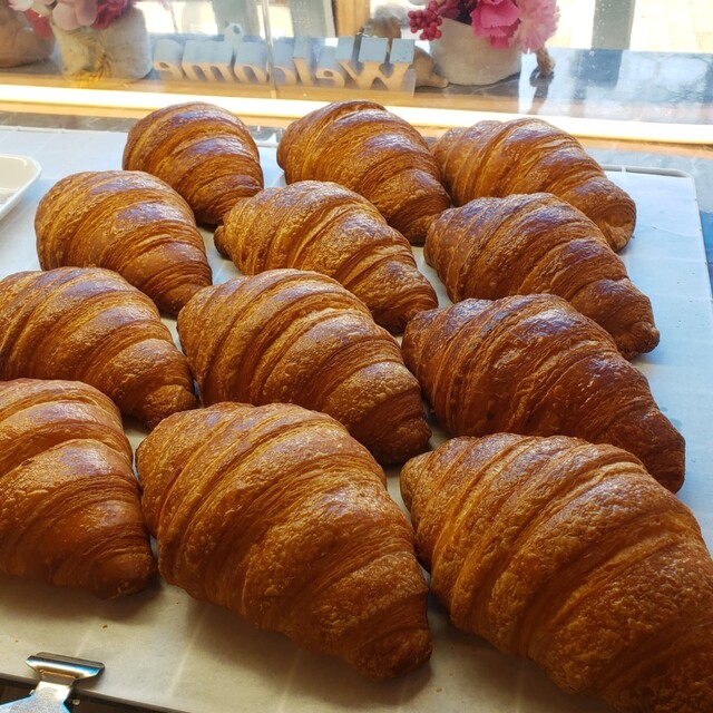 9683 （キューロクハチサン） - 新長田/パン | 食べログ