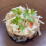 レストラン オオツ - 蟹の身の繊維をほぐしてあって優しい旨みが最初のナイススタートを飾る