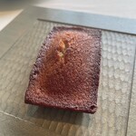 レストラン オオツ - 焼きたてフィナンシェも大好き。有名なパティスリーよりもここのスイーツのがめちゃくちゃに美味しいんだよね