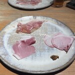 ホルモン焼 婁熊東京 - 