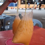 KEDAI MAKANAN FAZLINA MAJU - ドリンク写真:なかなかしっかりと持ちやすいです