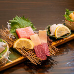 名物 天然魚の刺身盛合せ