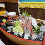 居魚屋　網元 - 