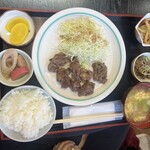 網焼ホルモン 松雲 - ミニヒレ定食