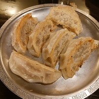 味の中華 羽衣 銀座本店 - 餃子