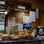 山内うどん店 - 店内