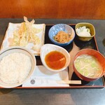季節料理 長嶋 - 天ぷら定食、1,200円。