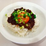 麺屋　たか - 台湾ライス（税込100円）激辛！生卵でもマイルドにならないくらい辛いです