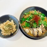麺屋　たか - 牡蠣ラーメン（税込1,400円）牡蠣ご飯（税込150円）