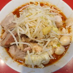 ラーメン二郎 - ラーメン半分＋ニンニク少し＋ＳＫうずら