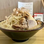 ラーメン専門 宮の森 - サイド