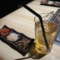 焼肉割烹 YP流 西心斎橋店 - ［先付］前菜三種
                    　　　　・白菜キムチ
                    　　　　・ほうれん草のナムル
                    　　　　・大根なます 等々