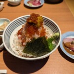 日本橋 海鮮丼 つじ半 室町店 - 