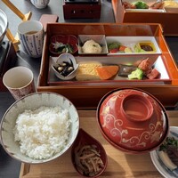生簀割烹　海幸 - 