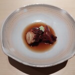 鮨 といろ - 蛸の桜煮