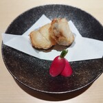 鮨 といろ - ふぐの竜田揚げ、こけし大根漬け