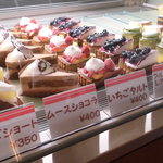 リトル アミー - ほとんど400円まで