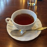 横浜瀬里奈 ステーキドーム - 食後の紅茶