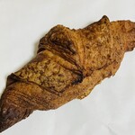 サイとパン - 全粒粉のクロワッサン