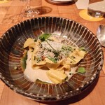 ザ タヴァン グリル＆ラウンジ - 