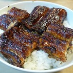 宮鍵 - うな丼（六切れ）