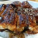 宮鍵 - うな丼（六切れ）肉厚