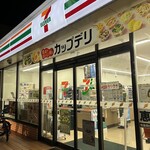 セブンイレブン - 外観写真: