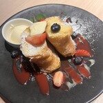 24/7 cafe apartment - 