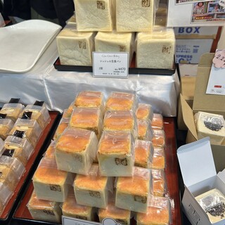 シュシュズベーカリー_1