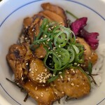 なか卯 - とろたま炙り鶏丼（ご飯小盛）