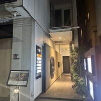 ブルガズ アダ - ビルの入口はこちら。3階です