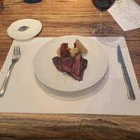 エチョラ - アンガス牛カイノミ炭火焼き。