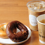 BAGEL＆CAFE ten - ドリンク写真:ドリンクとベーグル