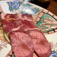 焼肉 にくだらけ - 黒たん盛り合わせ
