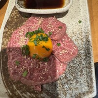 ホルモン焼肉 富や 栄店 - 