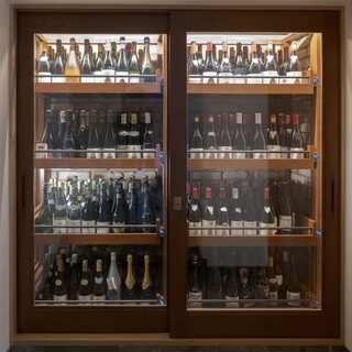 "The General Continues to Explore the Pleasant Marriage of Sushi and Wine"