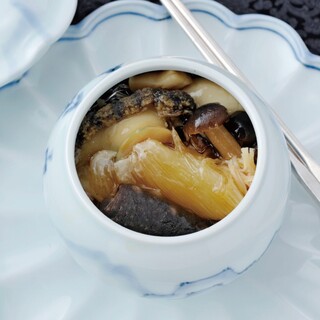 【四大乾貨の壺蒸しスープ】絶対に食すべき唯一無二の逸品