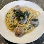 sumi イタリア料理と串焼き - 鶏のポルペッタのペペロンチーノ