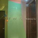 ラール・エ・ラ・マニエール - 第二の扉(ガラス製)。