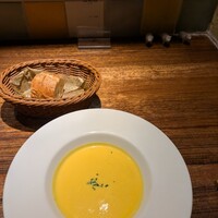 シャンパン食堂 - 人参のポタージュスープ