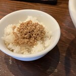 らーめん ほっぺ家 - ミニ鶏そぼろめし
