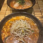 元祖トマトラーメンと元祖豆乳ラーメンと元祖トマトもつ鍋 三味 博多駅東店 - 