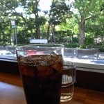 モリバコーヒー - カウンター席と期間限定の水出しコーヒーと横浜公園。