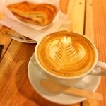 ZEBRA Coffee & Croissant - クロワッサンが大きくて食べ応えバツグン