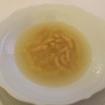 ペレグリーノ - 軍鶏のスープ 
      パッサテッリ