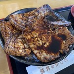 豚丼のかしわ - 炭火焼き豚丼（中）＠1,100円