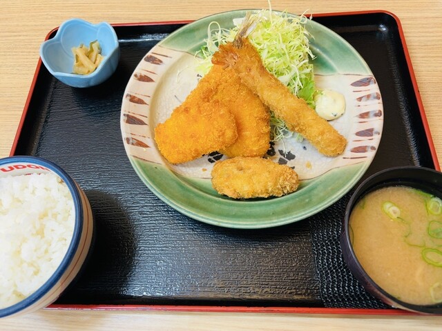 かつさと 本郷台店 - 本郷台/かつ丼 | 食べログ