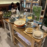 ビストロ　アトリ - サラダバー