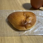 トリコ - クリームパン　¥200