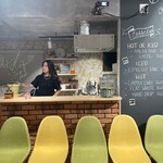 Awakening Café Tokyo - カフェカウンター